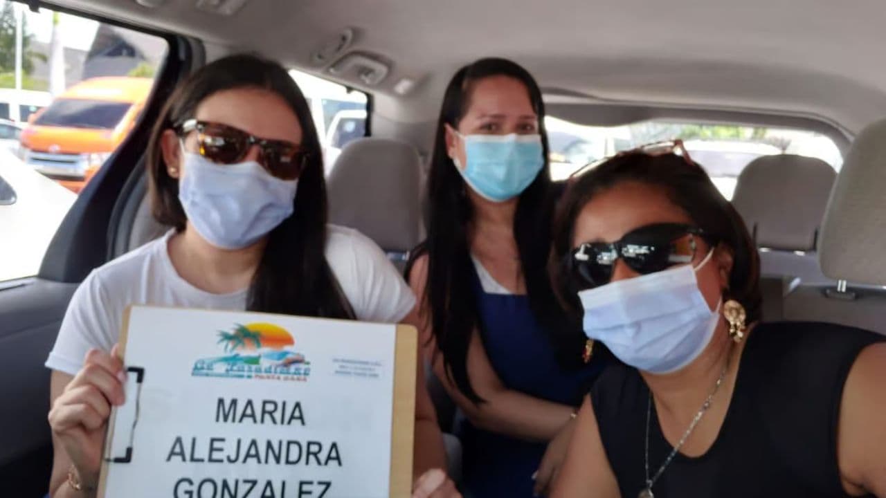 Transfer from Punta Cana Airport to Hotels and Vicevers — Guided tour and outdoor activity