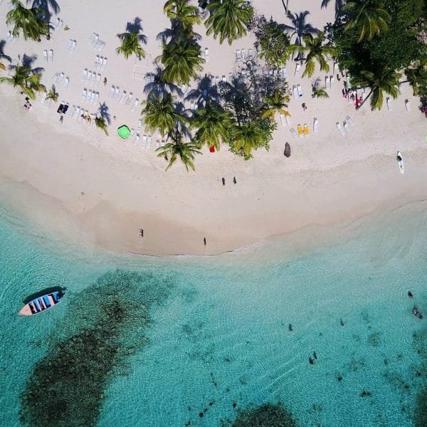 Samana Cayo Levantado (otok Bacardi) in opazovanje kitov iz Michesa v katamaranu